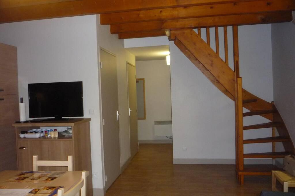 Appartement En Duplex Pour 8 Personnes 阿雷奥 外观 照片